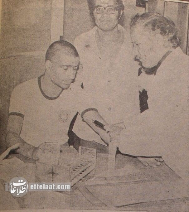 عکس‌های دیده نشده از علی پروین و ناصر حجازی در آزمایشگاه!