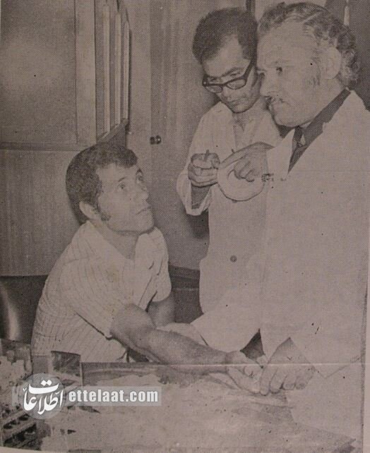 عکس‌های دیده نشده از علی پروین و ناصر حجازی در آزمایشگاه!