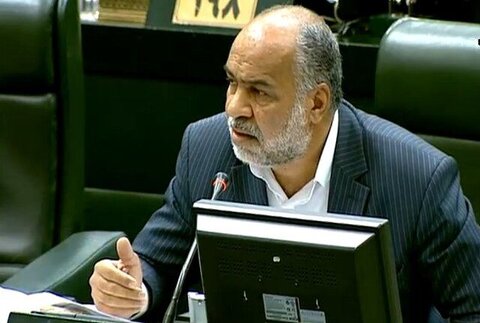 انتقاد یک نماینده مجلس از صداوسیما درباره قانون اساسی +جزئیات