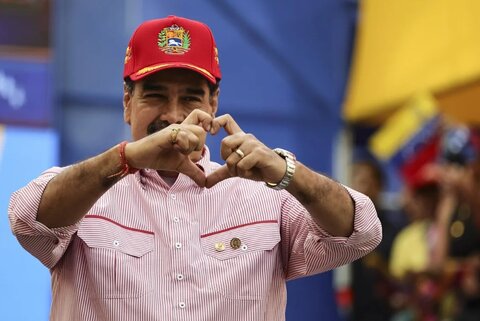 مادورو بعد از استعفا، اقامت در کدام کشور را انتخاب کرد؟