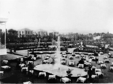 ۹۰ سال پیش محوطه تئاتر شهر این شکلی بود! +عکس‌