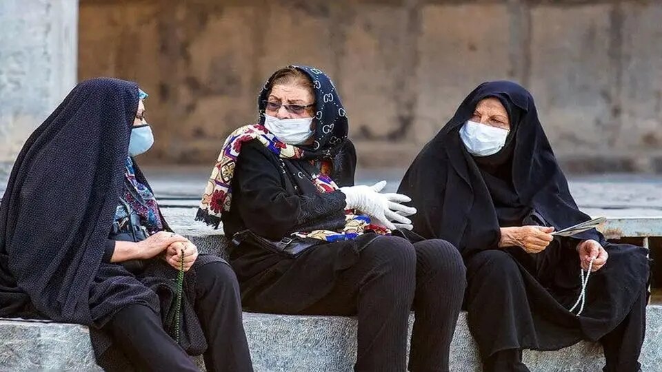 کدام زنان بازنشسته مشمول حق عائله‌مندی و حق اولاد می‌شوند؟