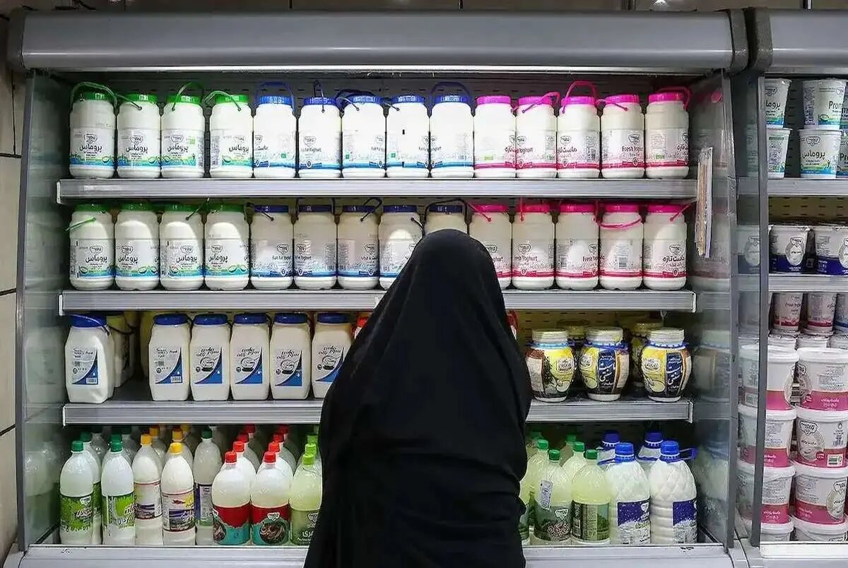 دلار ۱۲۵هزار تومان، رئیس‌ بانک مرکزی در حال مذاکره با صرافی‌های هرات؟