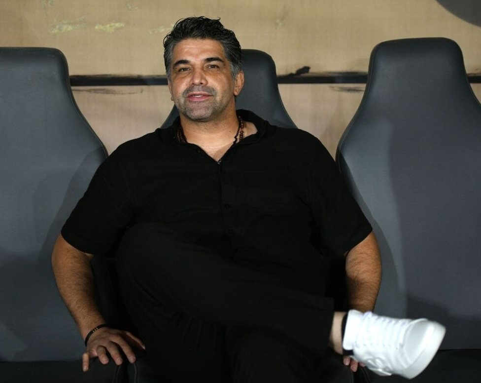 پیروز قربانی: مجریان لوسِ تلویزیون فوتبال را میزنند!/ کدام رشته پرچم ایران را جلوی چشم ترامپ میآورد؟