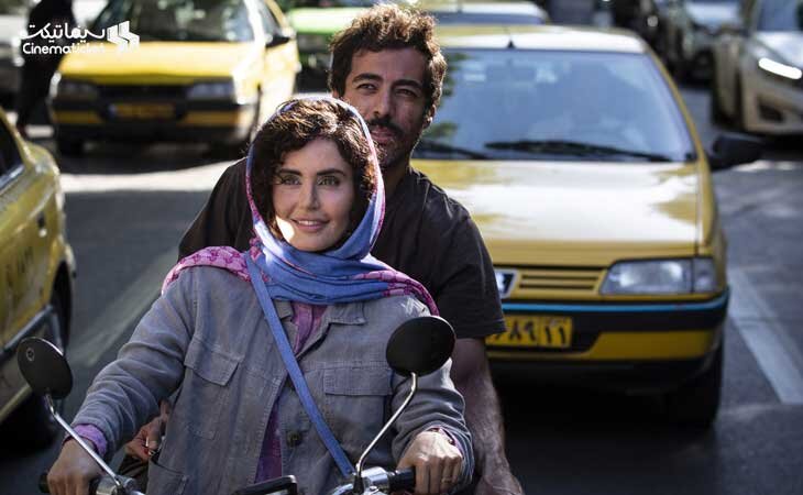 نقد فیلم «گوزن های اتوبان»؛ نقبی به دنیای اینفلو ئنسرها