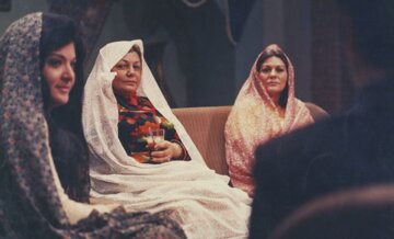 ۲۰ عکس خاطره‌انگیز از حمیده خیرآبادی؛ مادر سینمای ایران!