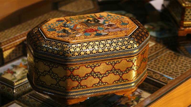 خاتم‌ کاری روی چوب