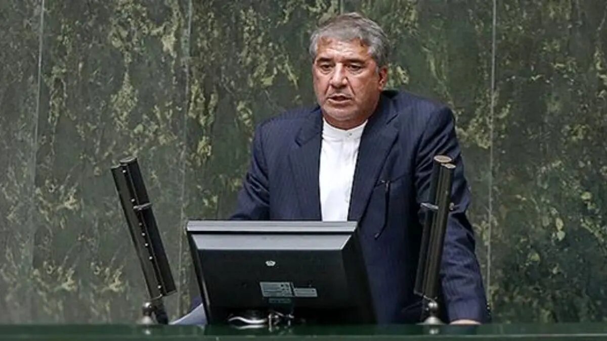 گرانی‌ها ساعتی مردم را بدجوری گرفتار کرده و وارد بحران سخت شده‌ایم!