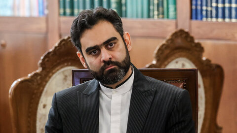 جنجال نطق اخیر ثابتی ادامه دارد؛ این سخنان خطا قابل قبول نیست!