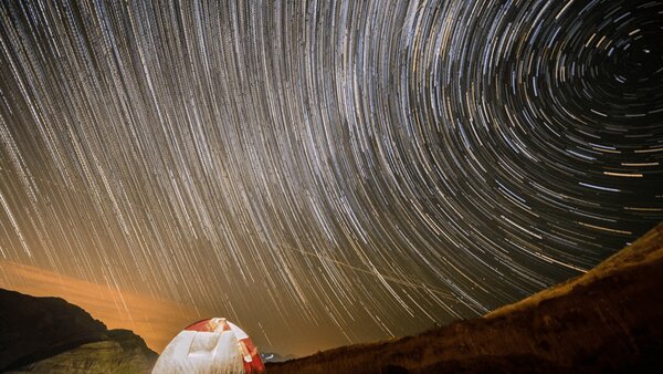 بارش شهابی آسمان ایران را امشب ببینید