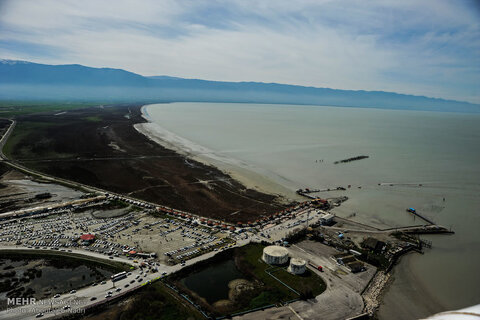 تنها خلیج ایرانی خزر هم خشک می‌شود