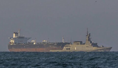 اسکورت نفتکش‌های ونزوئلا با کشتی‌های جنگی را ببینید! +عکس