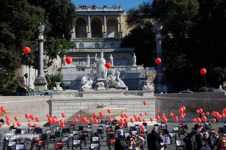 بادکنک قرمز