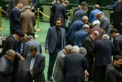 حل مشکلات مردم؟ تندروها دنبال حذف پزشکیان و انتخابات مجدد هستند!