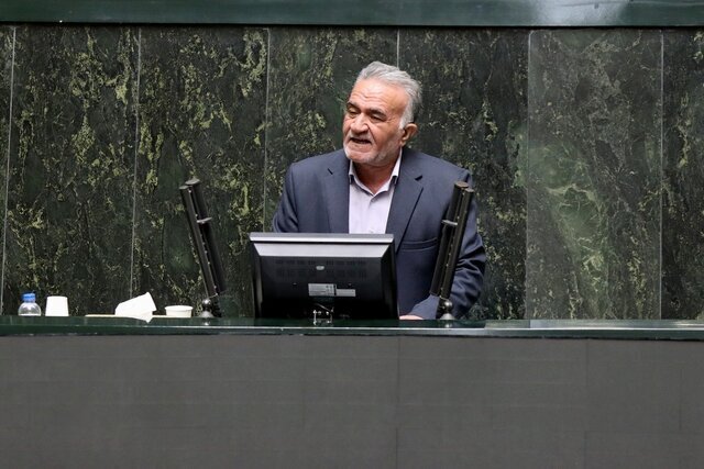 دنبال‌کنندگان استیضاح اصلا به فکر حل مشکلات معیشتی مردم نیستند!