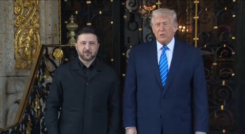 پوزخند زلنسکی به ترامپ سوژه شد +ویدیو