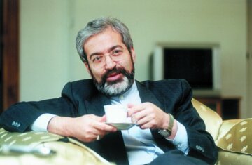 داستان زلزله قیمت دلار و مردی که بیشتر از همه رئیس بانک مرکزی بود! +عکس