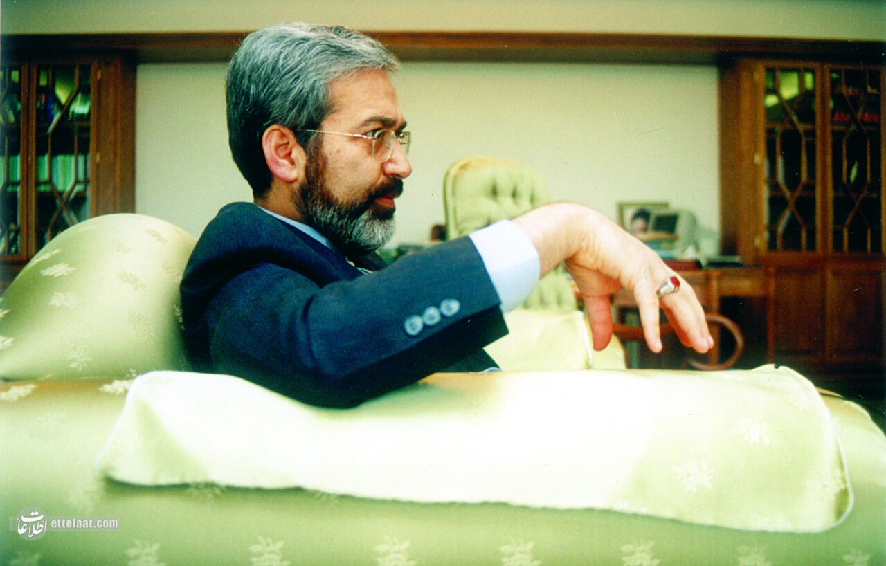 داستان زلزله قیمت دلار و مردی که بیشتر از همه رئیس بانک مرکزی بود! +عکس