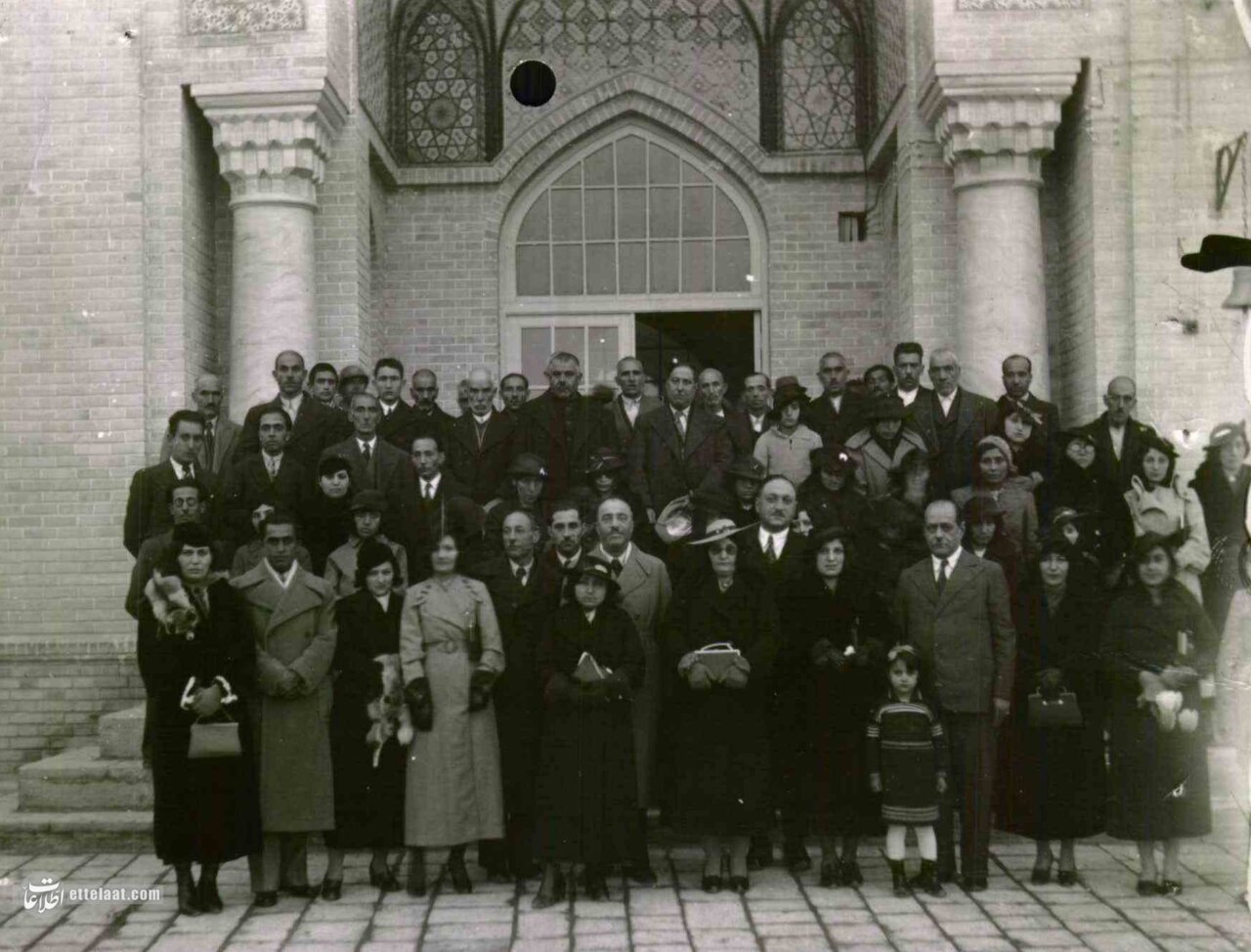 آگهی‌های بعد از کشف حجاب در تهران را بخوانید! +عکس