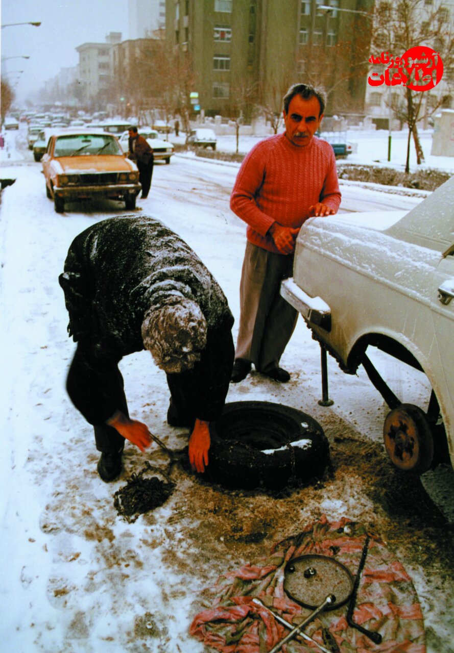 پایتخت برفی شد؛ عکسهای تماشایی از تهران ۱۳۷۴