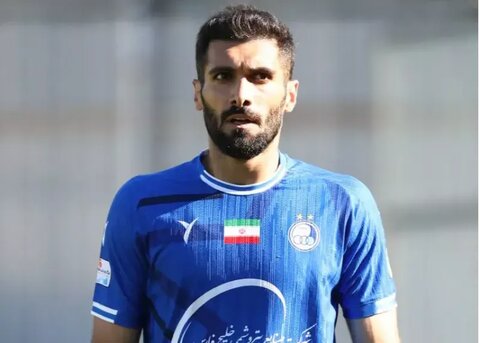 مدافع گرانقیمت استقلال سرخپوش می‌شود