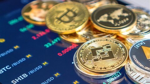 قیمت بیت‌کوین و ارزهای دیجیتال امروز دوشنبه ۶ بهمن ۱۴۰۴ +جدول