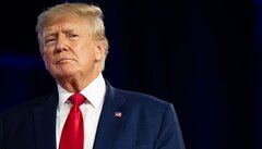 هدف ترامپ از آوردن ناو در خلیج فارس چیست؟ +ویدیو