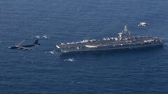 ویدیویی منتشر شده از نحوه حمله ایران به ناو آمریکایی آبراهام لینکلن