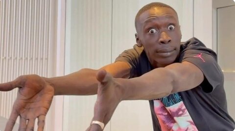 این مرد چهره خود را ۱ میلیارد دلار اجاره داد