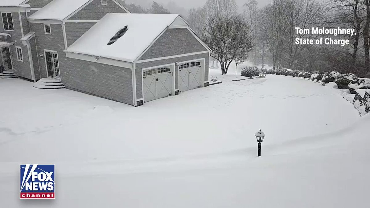 برف‌روبی رباتیک به خانه‌های مردم رسید +ویدیو