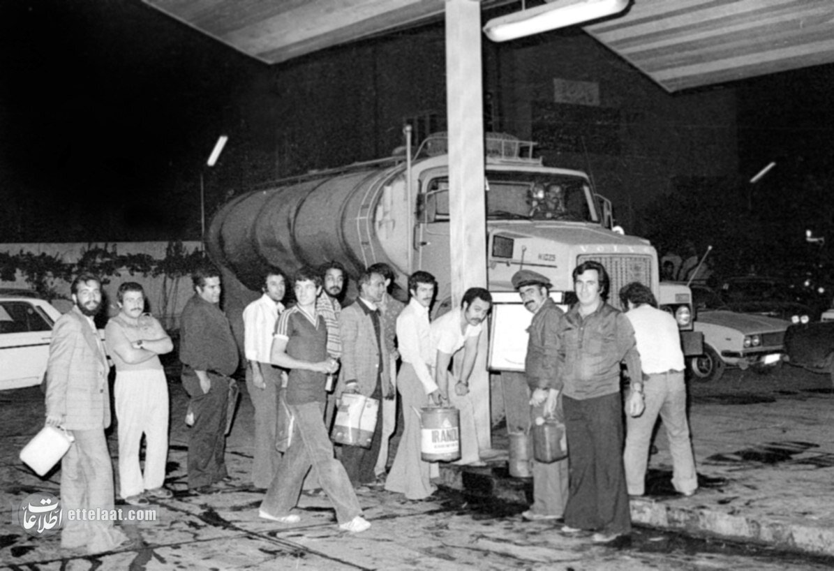 صف‌های طولانی نفت و باک‌های خالی: دولت به دنبال سوخت! +عکس‌