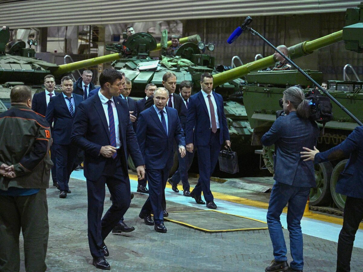 پوتین: به ۳۰ کشور جهان ۱۵ میلیارد دلار سلاح فروختیم!