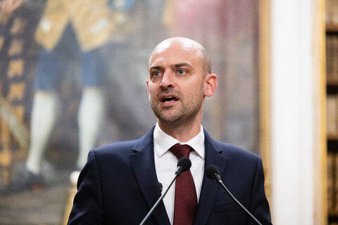 ادعای عجیب فرانسه درباره ایران: باید امتیازات بزرگی بدهید