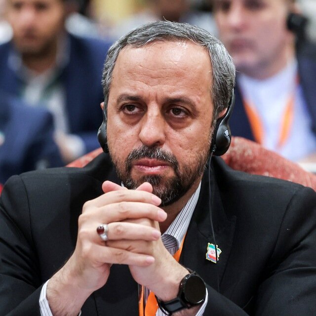 محمدسعید احدیان، دستیار محمدباقر قالیباف