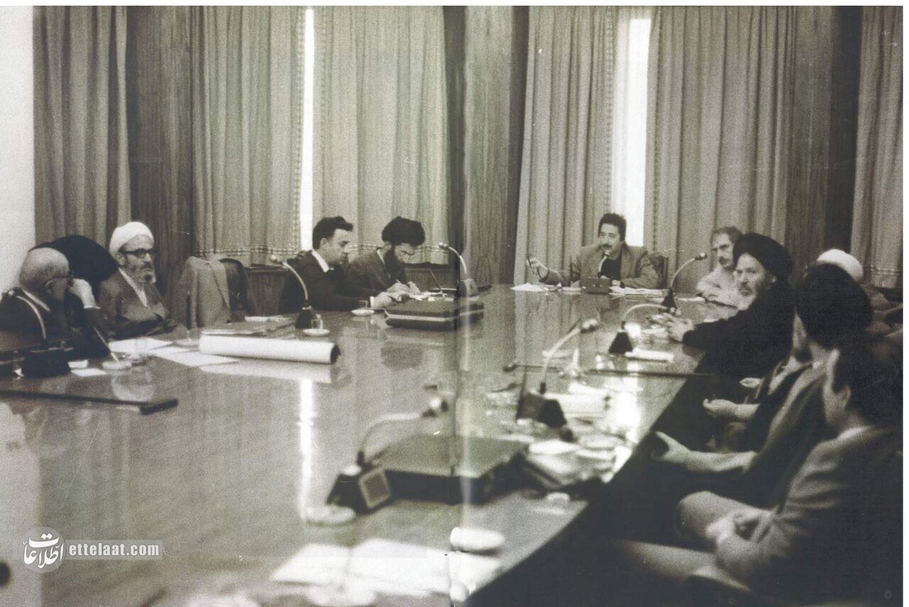 ابوالحسن بنیصدر برنامه اقتصادی ایران جدید را تشریح کرد +جزئیات