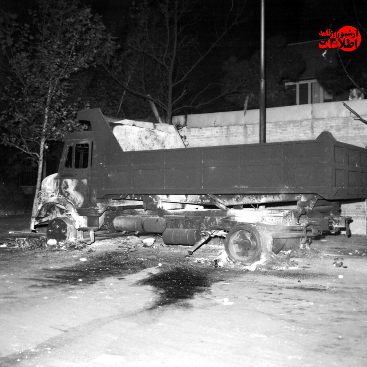 عکسهای تماشایی از بهمن ۱۳۵۷، از کاخ نیاوران تا خیابان انقلاب!