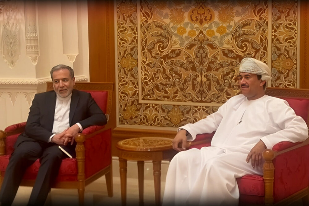 استقبال گرم عمان از تیم مذاکره‌کننده ایران +ویدیو