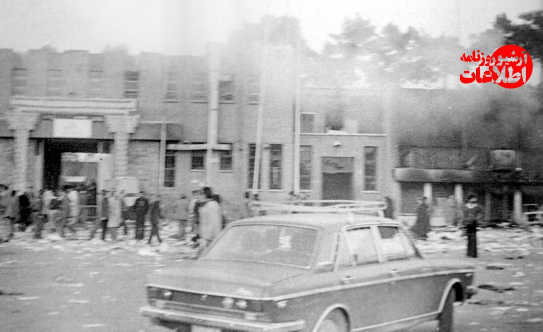 عکس‌های دیده نشده از تصرف زندان قصر توسط مردم!