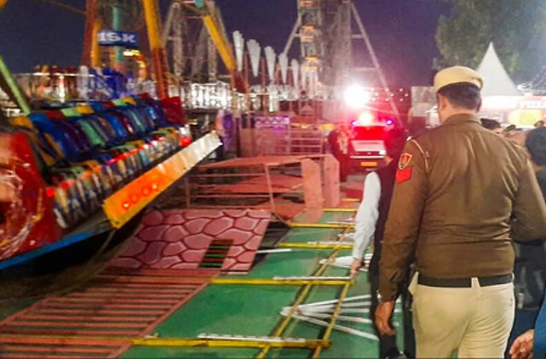 لحظه وحشتناک زمین خوردن تاب چرخان ۳۶۰ درجه در هند را ببینید