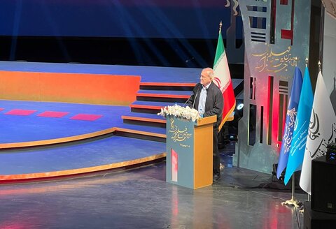 پزشکیان: هنرمندان باید زخم ایجاد شده در جامعه را ترمیم کنند +ویدیو