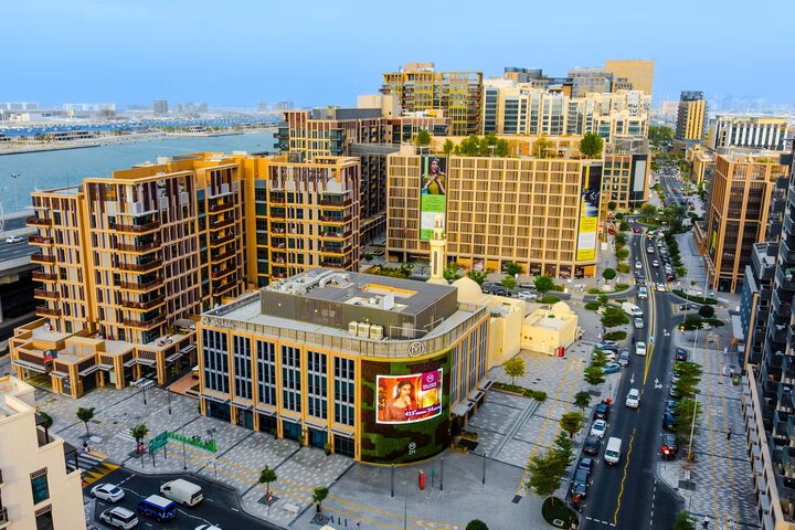 نخستین خیابان ساخته‌شده از طلا در جهان اینجا افتتاح می‌شود