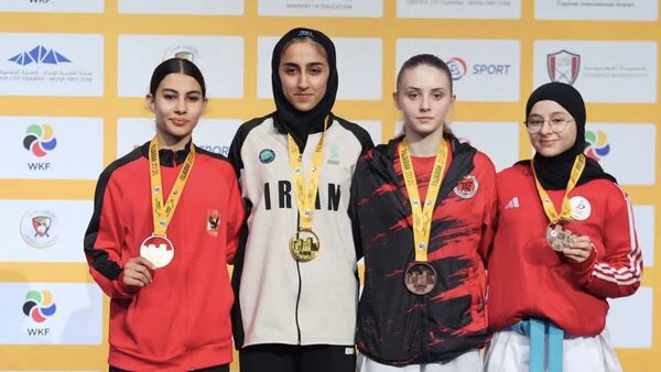 دختر ایرانی در امارات کولاک کرد