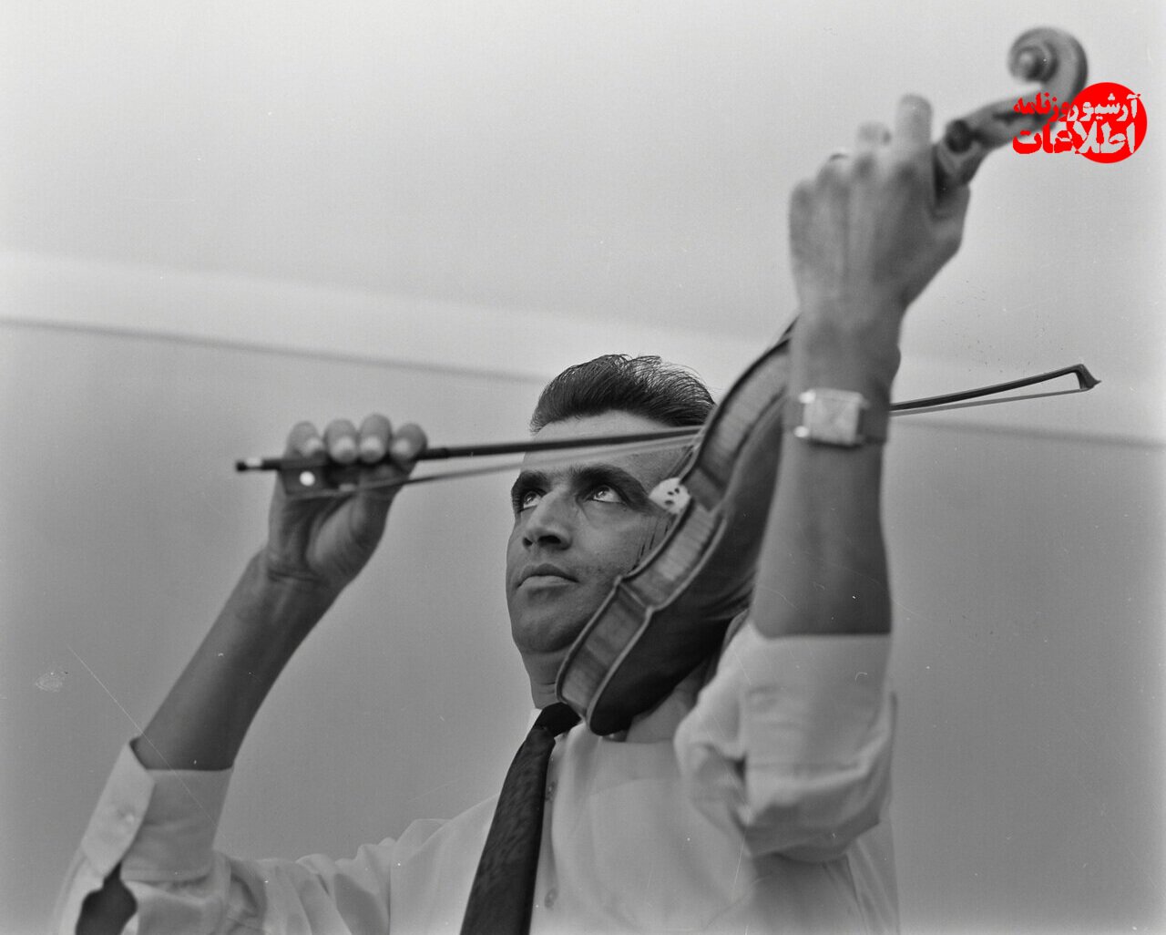 عکس منتشرنشده از استاد پرویز یاحقی +بزرگداشتی با حضور ویگن و پوران و دلکش