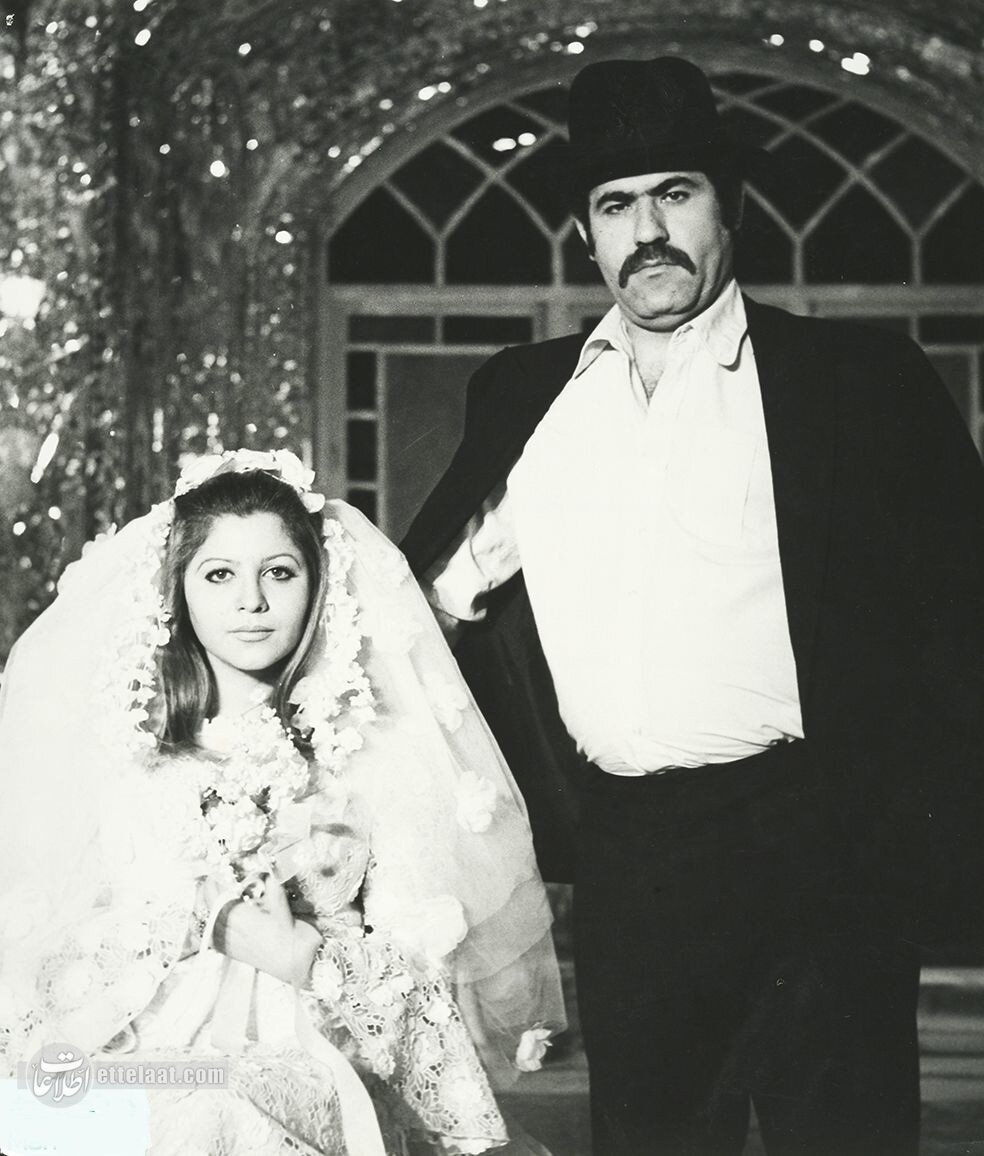 عکسهای خاطرهانگیز از ۶۰ سال بازیگری عنایت بخشی را تماشا کنید