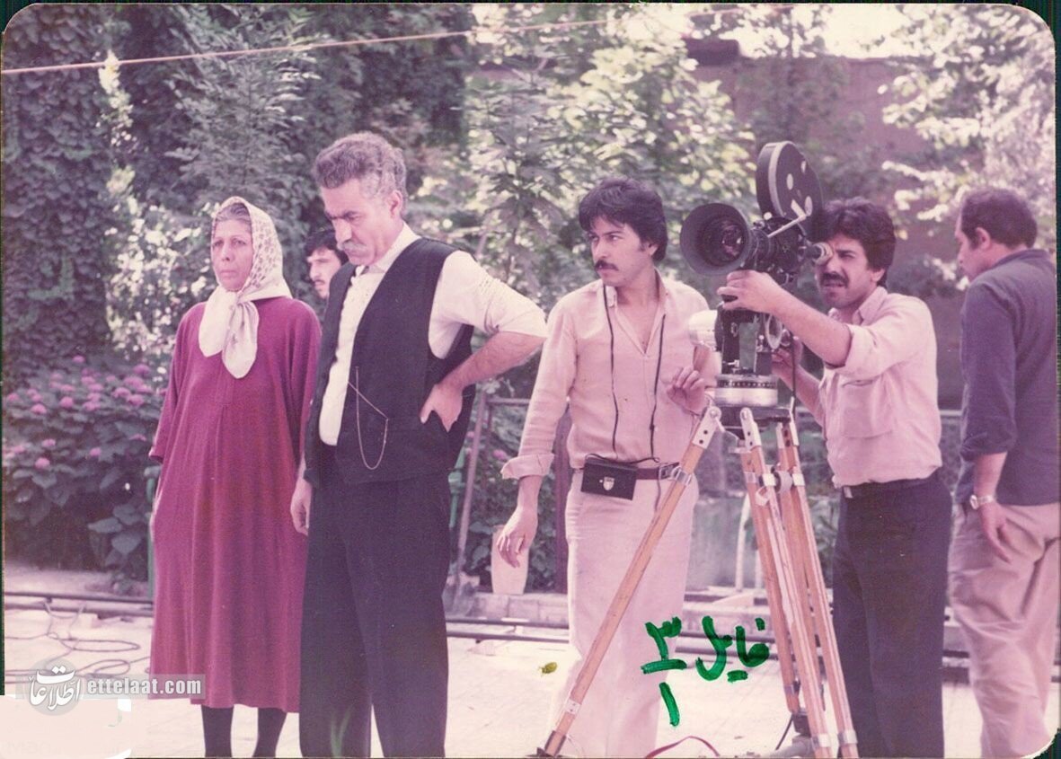 عکسهای خاطرهانگیز از ۶۰ سال بازیگری عنایت بخشی را تماشا کنید