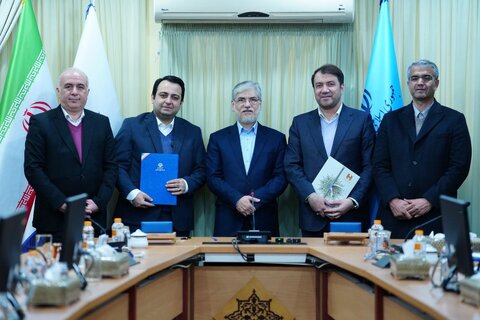 تفاهم‌نامه توسعه همکاری وزارت علوم، تحقیقات و فناوری و بانک صادرات ایران امضا شد