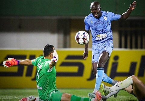 اتفاق باورنکردنی در فوتبال ایران؛ صدرنشین ۵ گل خورد!