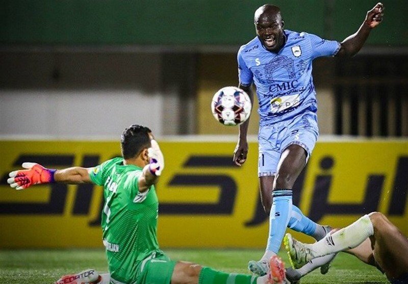 اتفاق باورنکردنی در فوتبال ایران؛ صدرنشین ۵ گل خورد!