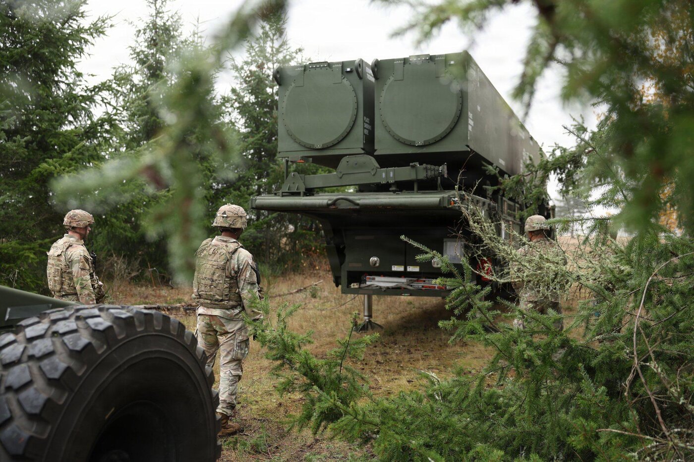 تصاویر عقاب سیاه آمریکا حذف شد + عکس