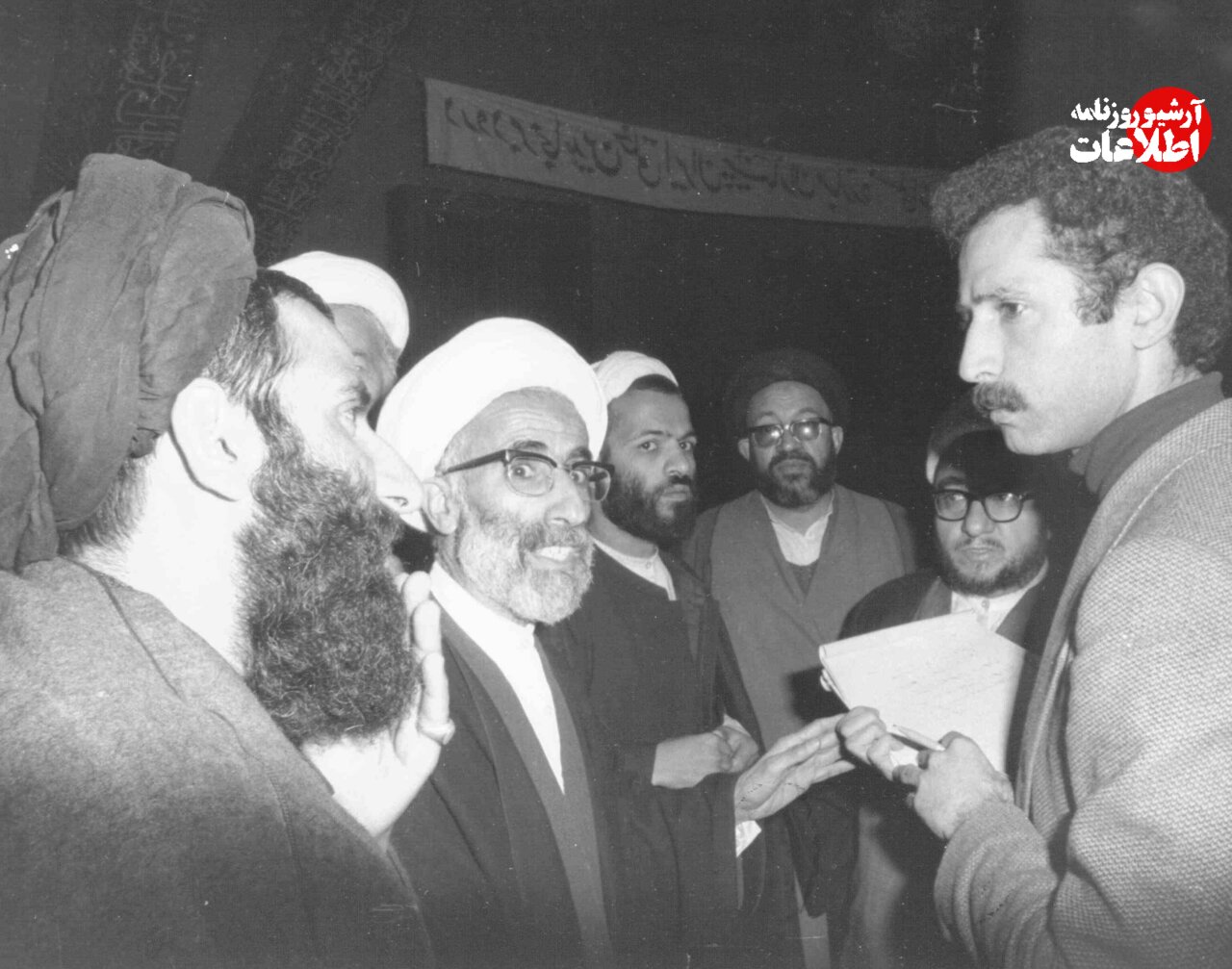 عکس‌های دیده نشده از&nbsp; آیت‌الله جنتی در روز تولد ۱۰۰ سالگی &nbsp;